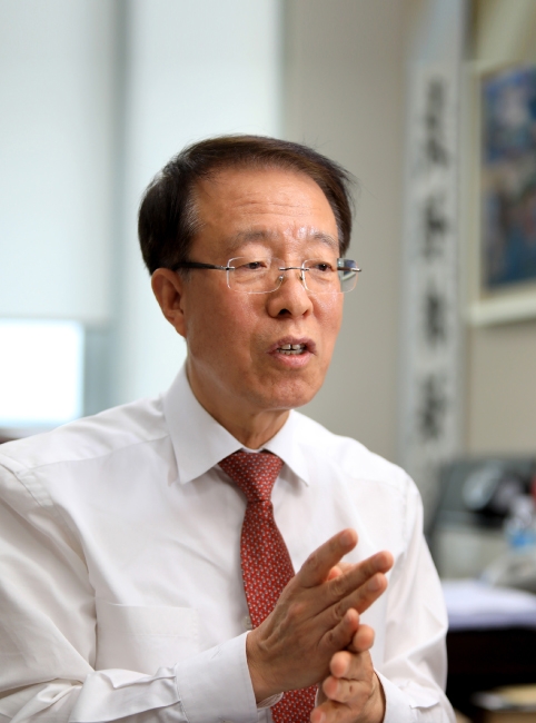 [이석연 전 법제처장] “지금까지 우리가 알고 있는 광개토왕과 장수왕의 역사는 모두 지우자” 이석연·정재수의 『새로 쓰는 광개토왕과 장수왕』